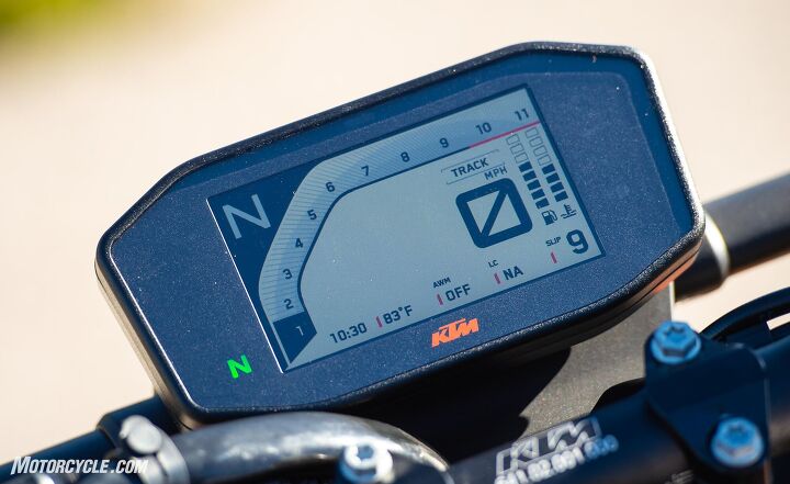 2019 ktm 790 duke review first ride, The TFT display is stellar The tachometer bar graph changes color as you work your way through the rpm range
