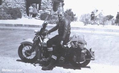 countersteer the story of ryland s wakeley, Ryland Sr at the Grand Canyon on his way to California