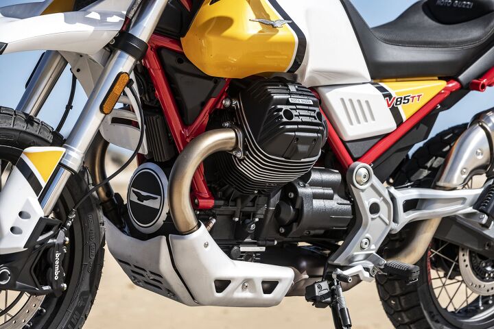2020 moto guzzi v85 tt review first ride, The 853cc air cooled transverse V Twin is fed by a single 52mm throttle body via ride by wire Most people would call this a longitudinal V Twin since the crankshaft runs fore and aft Not Moto Guzzi