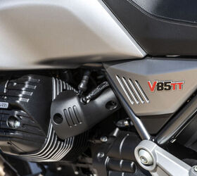 ORIGINAL BLACK HEATED KNOBS GUZZI V85 TT MOTORCYCLE SPECIFICATIONS  (2S001325)