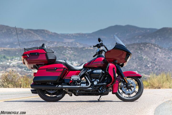 2020 vision new harley davidson touring models review, Road Glide Limited in Stiletto Red