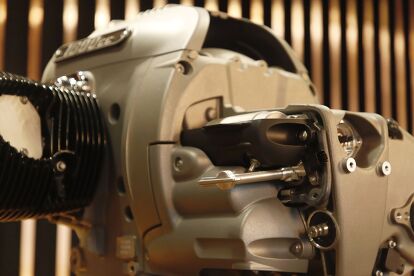 Bmw R18 Boxer Engine BMW Releases Details on