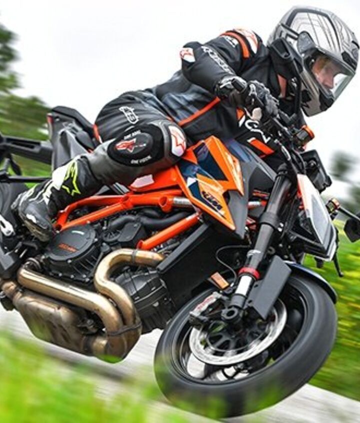 2020 KTM 1290 Super Duke R Review - First Ride