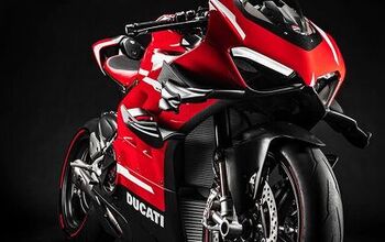 2020 Ducati Superleggera V4 First Look