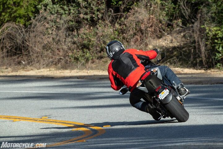 2020 zero sr s review first ride, Dialing in more power as you re driving out of corners is linear in a way internal combustion bikes can only dream of