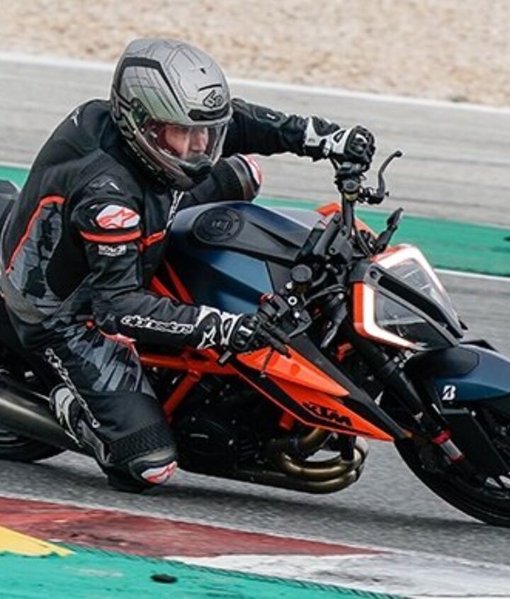 2020 KTM 1290 Super Duke R Video Review