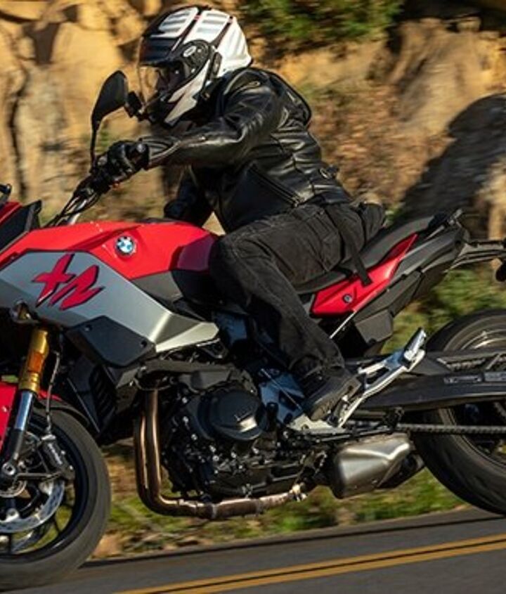 2020 BMW F 900 R and F 900 XR Review – First Ride