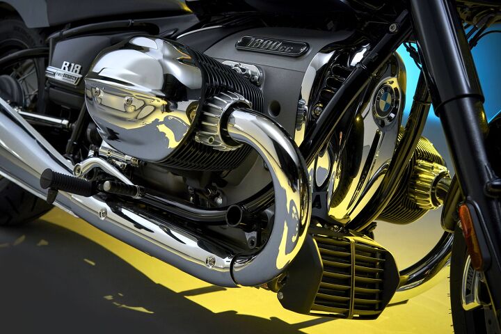 2021 BMW R18 First Look | Motorcycle.com