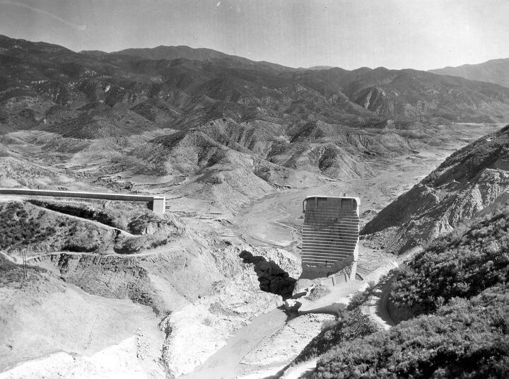 socal distancing 1 suzuki burgman 400 to st francis dam, The Tombstone became an attraction for tourists and souvenir hunters Credit U S Geological Survey