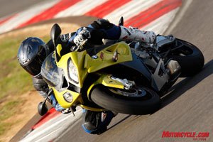 church of mo 2010 bmw s1000rr review, Lean angle is plentiful