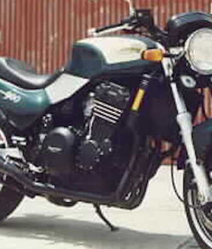 Church of MO: 1995 Triumph Trident 900