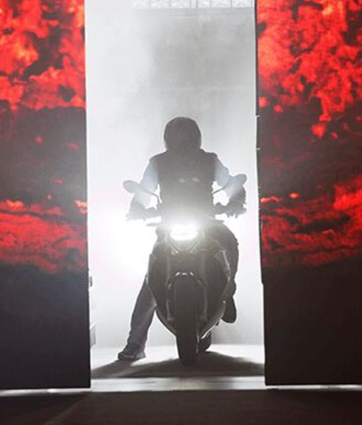 SCOOP: 2021 BMW S1000R and G310R to Be Announced Nov. 19