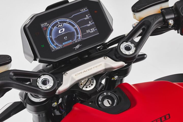 2021 mv agusta brutale and dragster line first look, A picture of an IMU isn t very exciting but the 5 5 inch TFT display is an appealing thing to look at while you re riding Seen here on the Dragster note also the adjustable bar positions