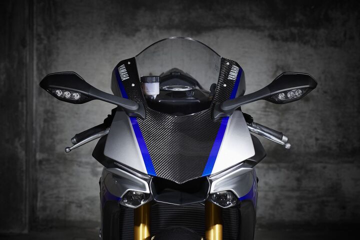 how to make a yamaha r1m face mask
