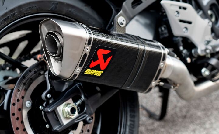 akrapovi racing line full exhaust system for 2021 yamaha mt 09, The carbon fiber version of this product does not meet emission compliance requirements for street or highway use
