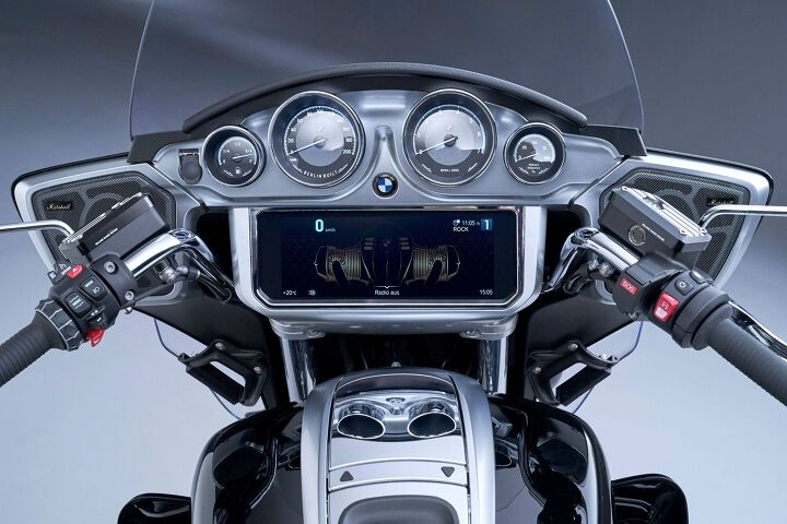 2022 bmw r18 transcontinental and r18 bagger first look