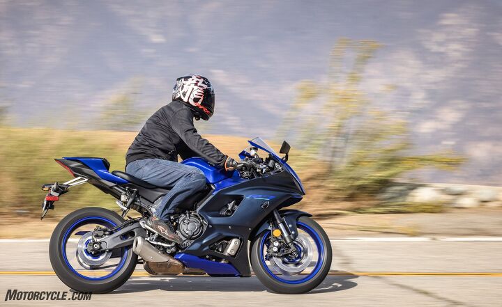 Yamaha R7 Riding Whats The 2022 Yamaha R7 Like To Ride On The Street? | Motorcycle.com
