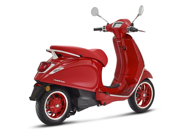 2022 vespa elettrica red first look