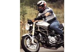 Church of MO: 1997 Ducati M750 Monster First Impression