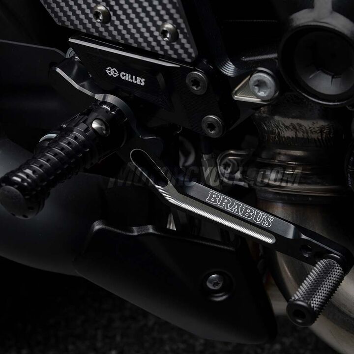 ktm super duke evo based 2022 brabus 1300 r leaks ahead of official reveal, The Brabus 1300 R is equipped with adjustable CNC milled aluminum footpegs with