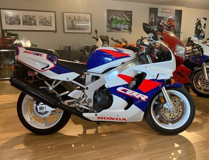ask mo anything how did we finally settle on 17 inch wheels for sportbikes anyway, OG CBR900RR came with a 130 70ZR16 front supposed to provide more grip and less weight JB photo