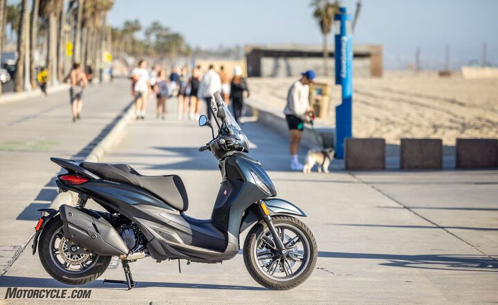 2022 piaggio bv 400 s review, I know looks are a very subjective topic but if any company is going to design a good looking scooter it s Piaggio it does own Vespa after all