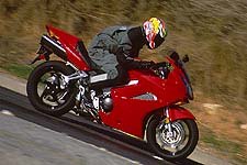 church of mo 2002 honda vfr interceptor first ride, Honda s latest iteration of their annoying Linked Braking System isn t nearly as intrusive as year s past ABS is an option our test unit was not adorned with