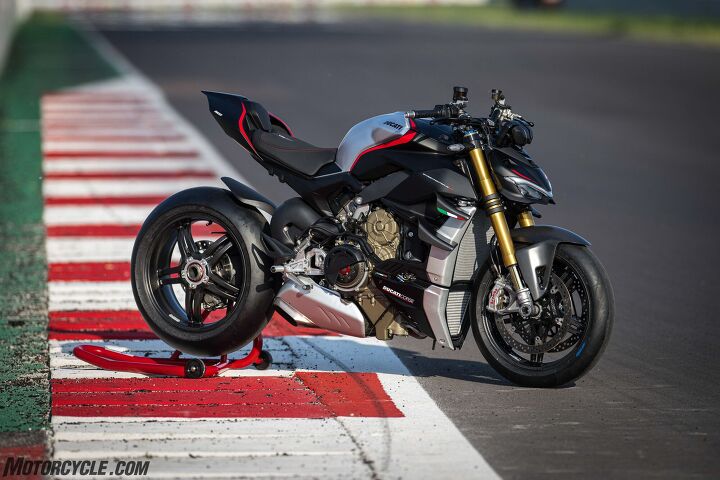 2022 ducati streetfighter v4 sp review first ride, Everything s better in carbon fiber