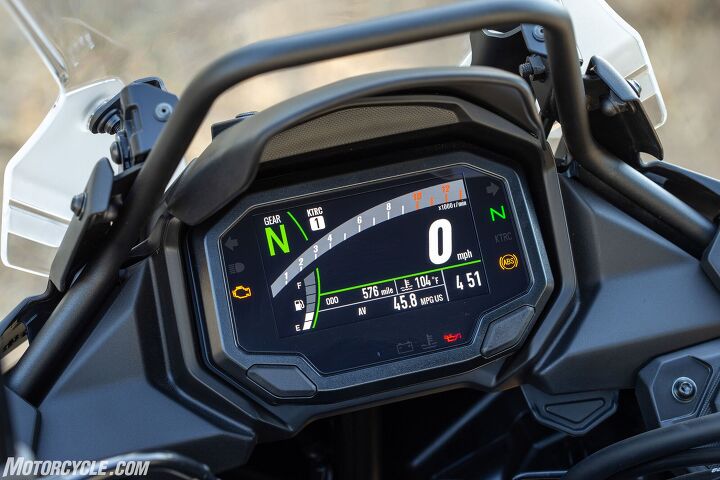 2022 kawasaki versys 650 lt review first ride, The 4 3 inch TFT display is new on the Versys for 22 and gives a clearer view of all the vitals Note also the triangular tab just to the bottom right beneath the actual unit Pushing that tab releases the windscreen to move up or down