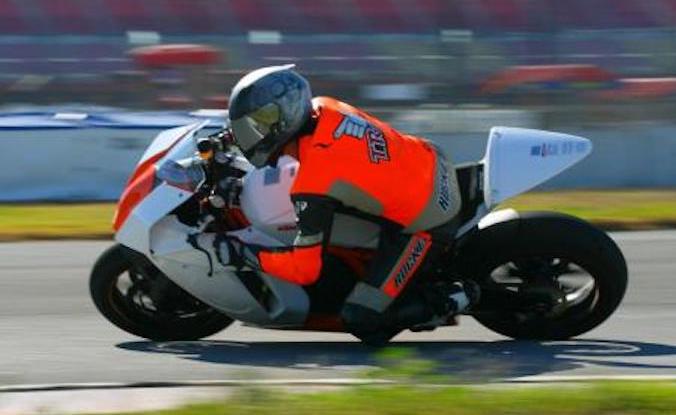 Church of MO: 2012 KTM RC8 R And RC8 R Race Spec Review First Ride