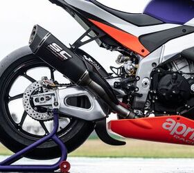 https://cdn-fastly.motorcycle.com/media/2023/02/26/9012481/aprilia-introduces-the-most-extreme-rsv4-yet-the-xtrenta.jpg?size=720x845&nocrop=1
