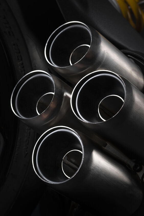 2023 ducati diavel v4 first look, The new exhaust may be a little triggering for those who suffer from trypophobia the fear of clusters of small holes