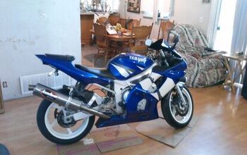 2004 Yamaha YZF R6 | Motorcycle.com