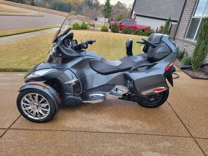  2018 Can-Am Touring Motorcycle SPYDER RT LIMITED SE6