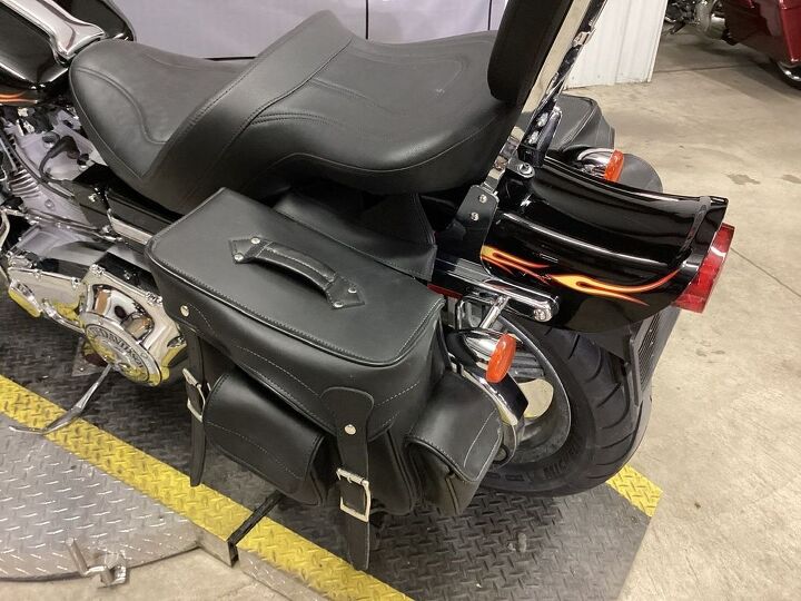 hard to find switch blade model only 14 826 miles vance and hines exhaust hd