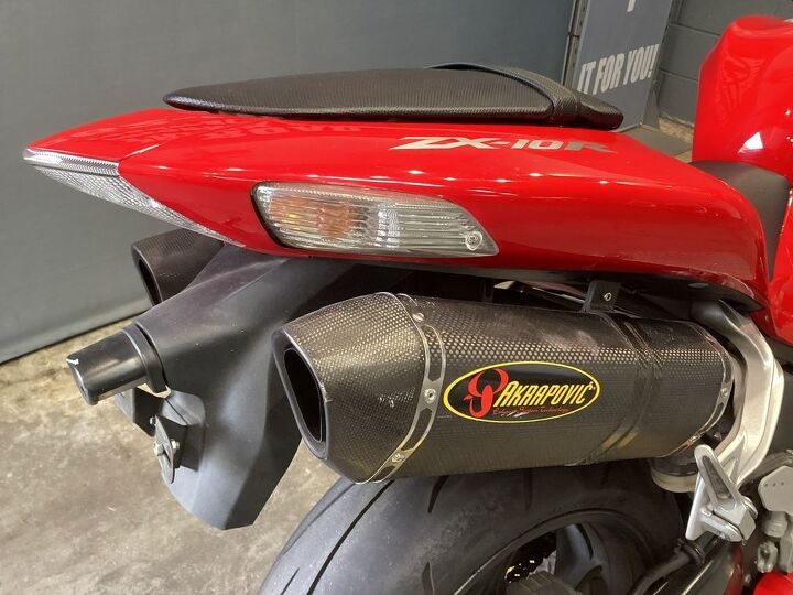 only 17 286 miles akrapovic carbon fiber exhaust ohlins steering stabilizer