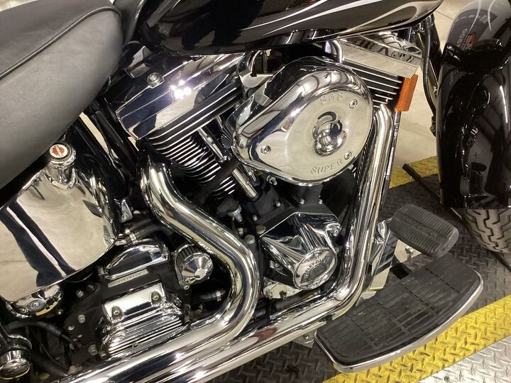 only 15 821 miles custom flamed paint vance and hines long shot exhaust s s