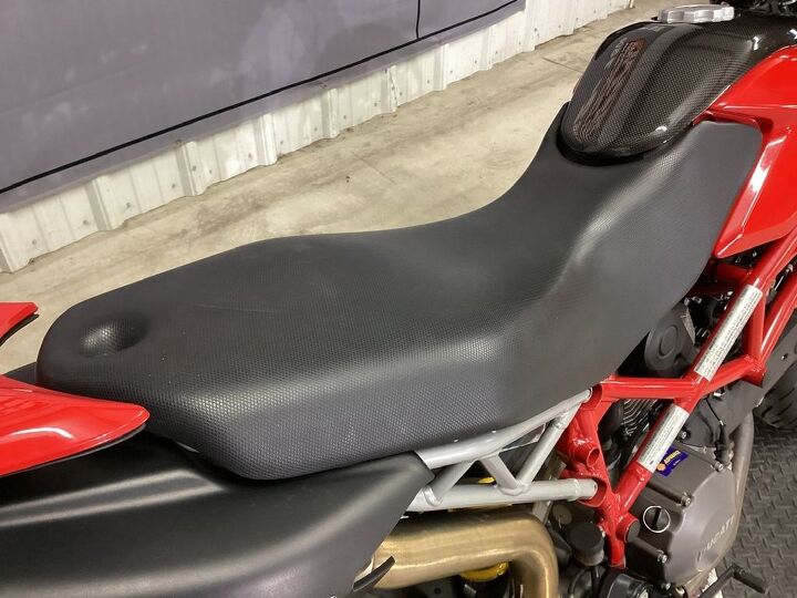only 992 miles carbon fiber front fender and tank panel hand guards f fabbri
