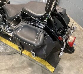 only 15 280 miles windshield hard mounted saddlebags backrest crashbar rider