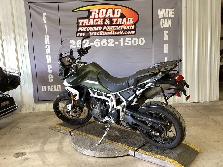 1 owner only 3846 miles factory warranty through 2 24 2024 abs traction