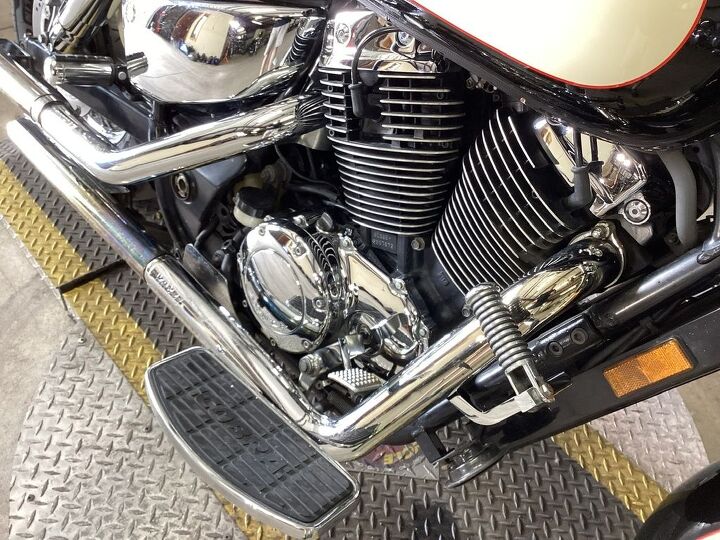 only 21 195 miles vance and hines exhaust backrest cobra rider floorboards hwy