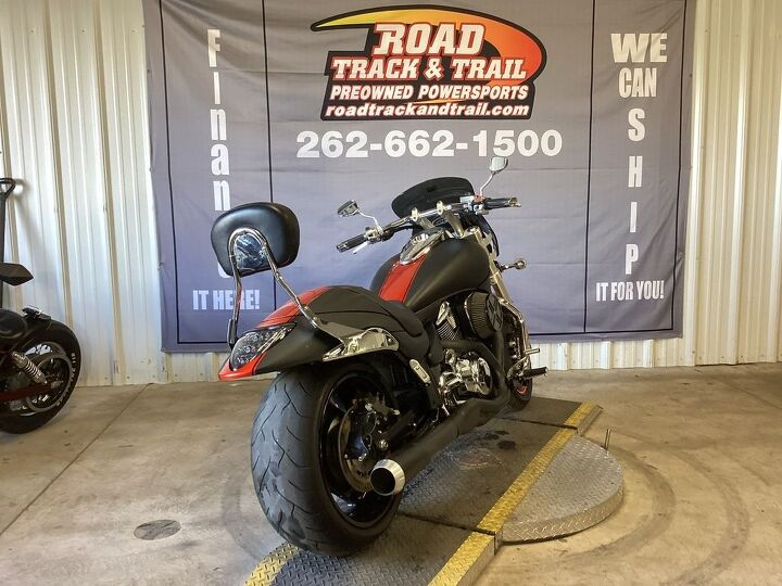 1 owner only 4589 miles custom paint bassani 2 into 1 exhaust high flow