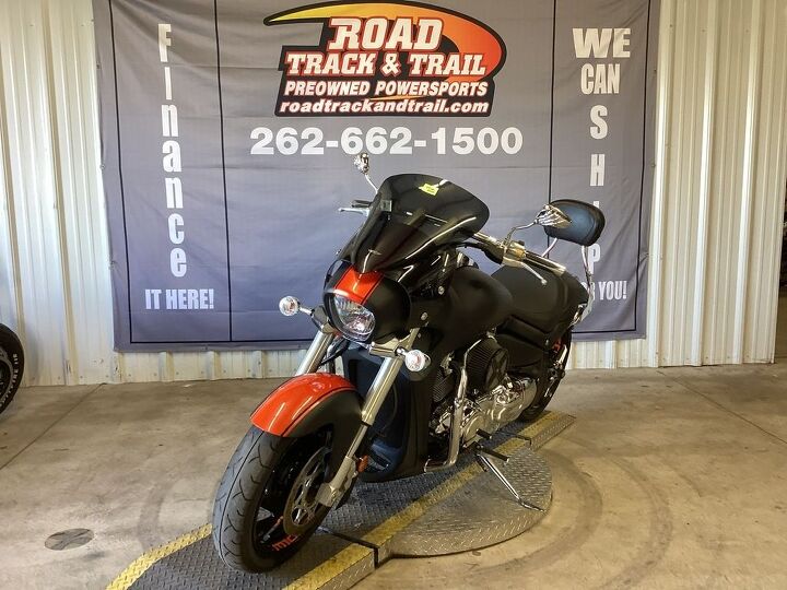 1 owner only 4589 miles custom paint bassani 2 into 1 exhaust high flow