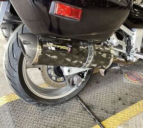 only 38 417 miles two brothers carbon fiber exhaust frame sliders helibar