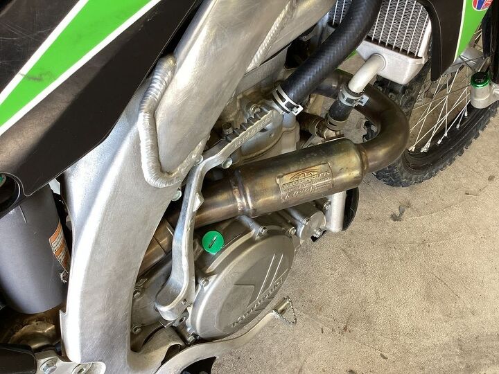 pro circut full exhaust and header renthal twinwall handlebars aftermarket wrap