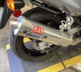 only 9010 miles yoshimura rs 3 exhaust tinted windscreen passenger grab handle