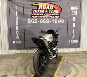 only 4005 miles 1 owner abs yoshimura rear tail tidy lowered fuel injected