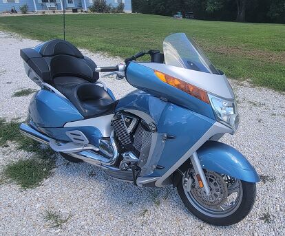 Beautiful 2009 Victory Vision Tour - Reduced!