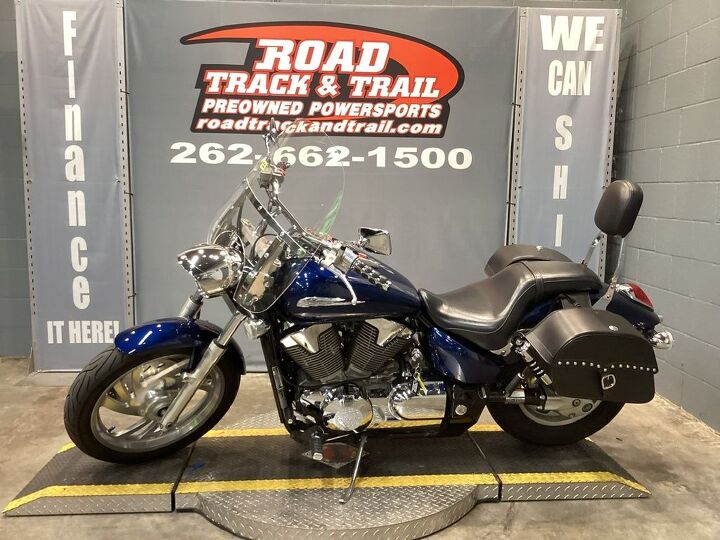 only 12 416 miles vance and hines exhaust high flow intake saddlebags