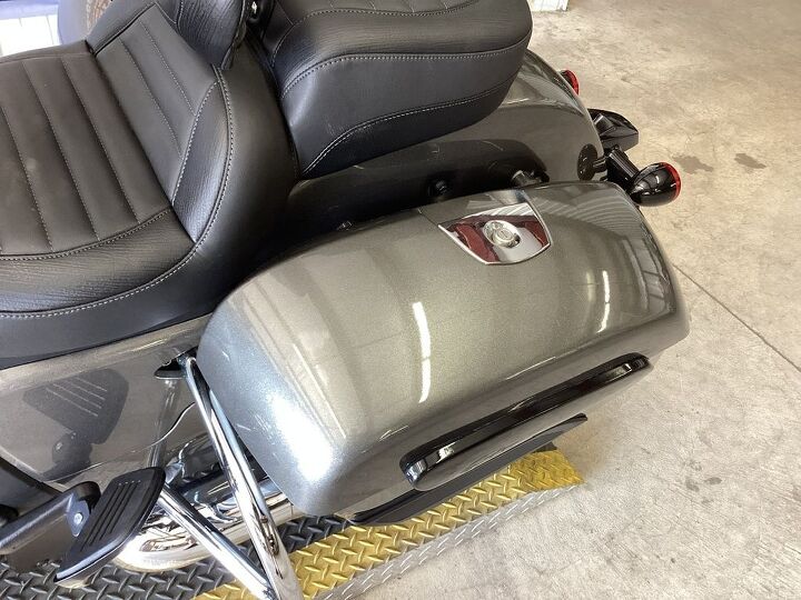 25 562 miles 1 owner aftermarket exhaust mustang seat with riders backrest